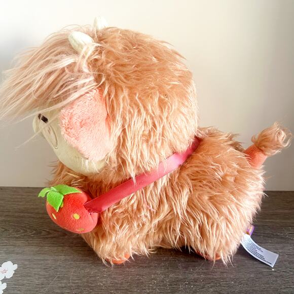 Honeymaru Fluffy Strawberry Highland Stuffed Cow Plush Box Lunch Kawaii Cute EUC - Picture 4 of 7